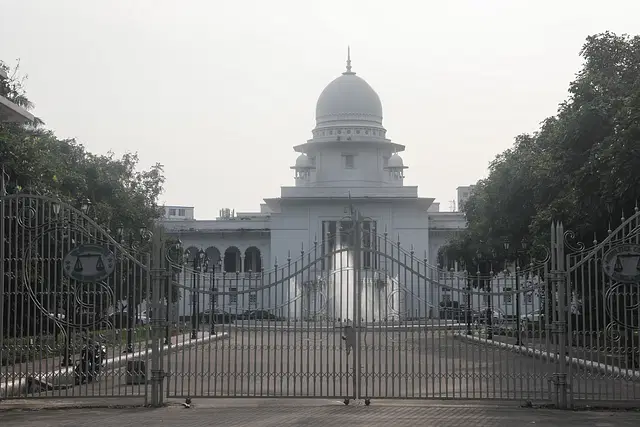 বিএনপিপন্থী ছয় আইনজীবীকে ব্যাখ্যা দিতে হবে, ব্যক্তিগত হাজিরা থেকে অব্যাহতি