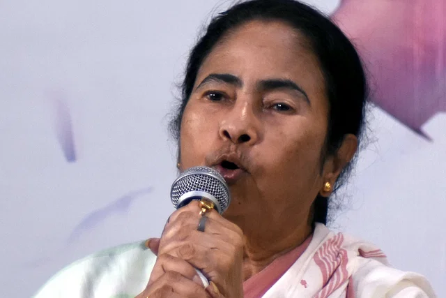 রাজ্যকে বাদ দিয়ে গঙ্গা ও তিস্তার পানিবণ্টন নিয়ে আলোচনা মেনে নেওয়া হবে না: মমতা