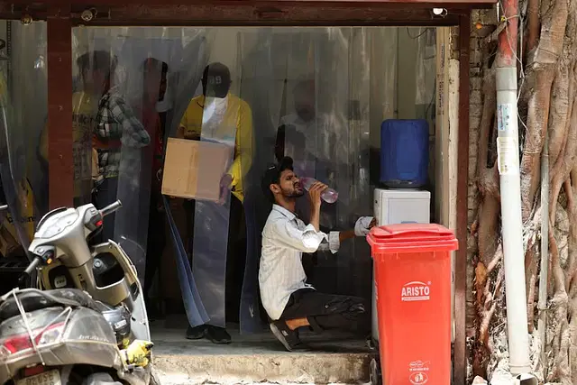 ভারতে প্রচণ্ড তাপপ্রবাহে নির্বাচন কর্মকর্তাসহ এক দিনে ৩৩ জনের মৃত্যু