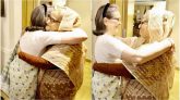 হাসিমুখে শেখ হাসিনাকে জড়িয়ে ধরলেন সোনিয়া গান্ধী (ভিডিও)