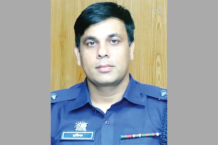 ওসি রফিককে ঘিরে সিলেটে এত বিতর্ক