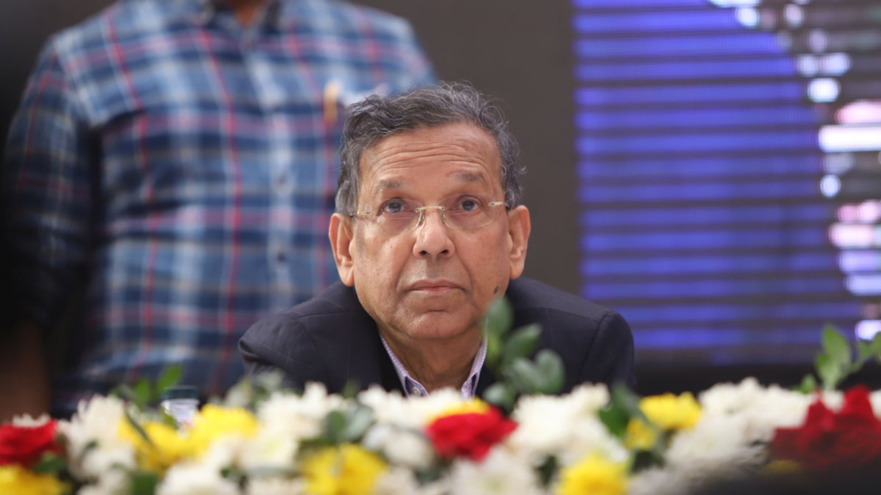 দুদকের আইনজীবী থেকে আইনমন্ত্রী, ফোনালাপ ফাঁসে বিতর্কিত
