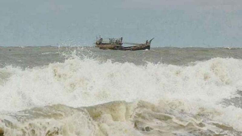 কক্সবাজারে নৌকা দুর্ঘটনা, নিখোঁজ ২