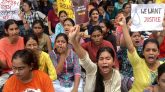 কলকাতায় নারী চিকিৎসককে ধর্ষণ-হত্যার ঘটনায় প্রতিবাদের ঝড়