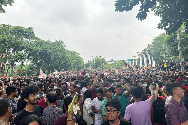 বাংলাদেশে সংখ্যালঘু নির্যাতন নিয়ে ভারতের কিছু গণমাধ্যম কি আতঙ্ক ছড়াচ্ছে