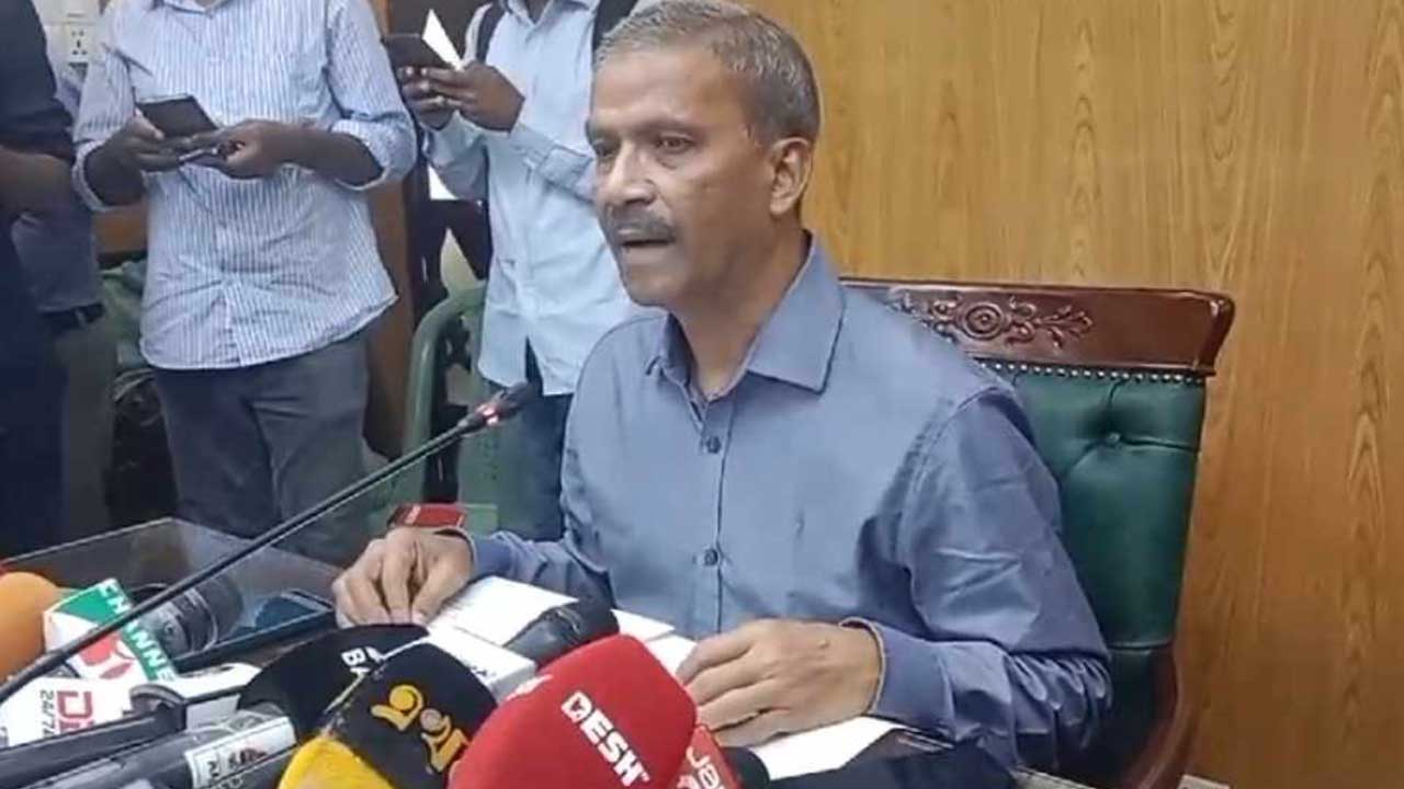 বিচার শুরু হলে শেখ হাসিনাকে ফেরত চাওয়া হবে