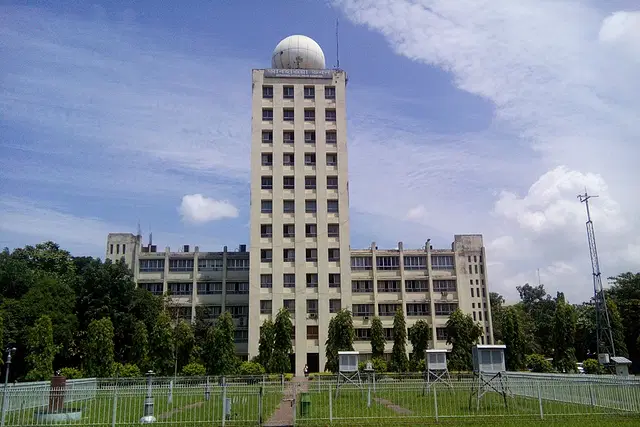 সাগরে সৃষ্ট লঘুচাপটি নিম্নচাপে পরিণত হতে পারে