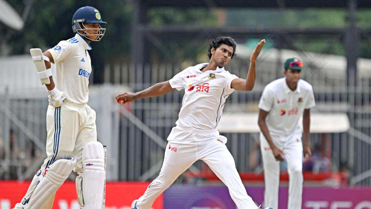 বাংলাদেশি বোলারদের প্রশংসায় সৌরভ