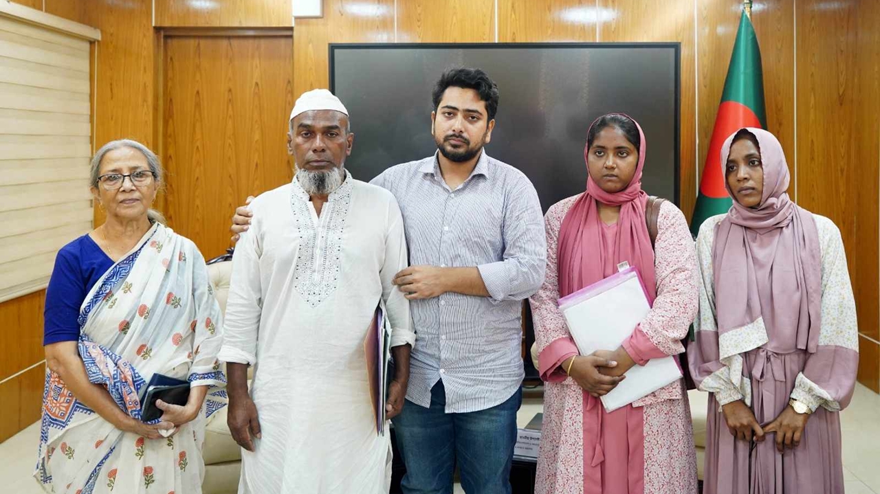 নাহিদকে রক্তমাখা শার্ট দেখিয়ে কান্নায় ভেঙে পড়েন মিরাজের বাবা
