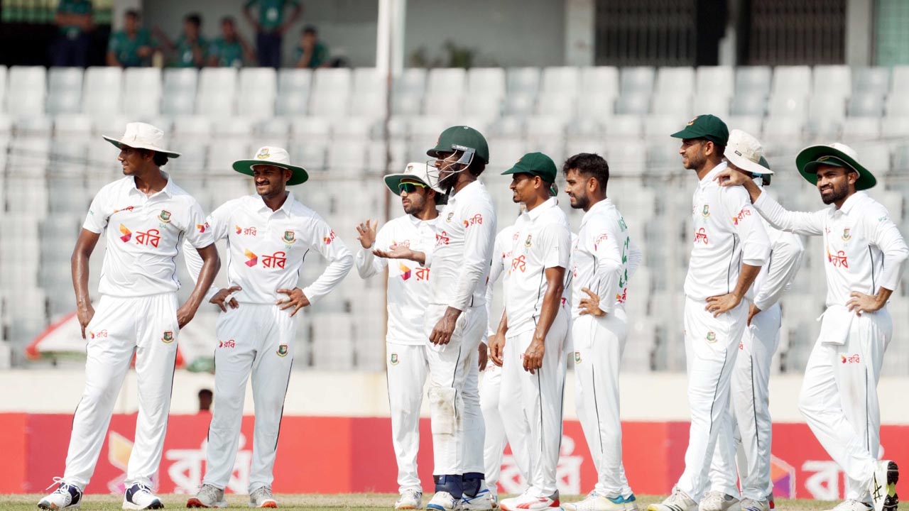 প্রতিপক্ষের লো-অর্ডার ব্যাটাররা রান করায় ‘বিরক্ত’ !