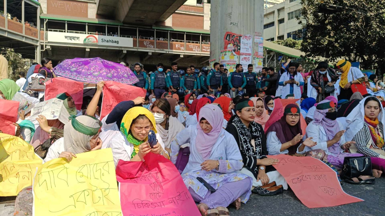 আপাতত ৩০ হাজারই থাকছে ভাতা, জুলাই থেকে ৩৫