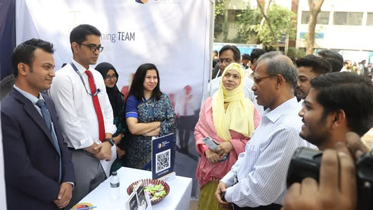 ৩৫ কোম্পানিতে দুই শতাধিক শিক্ষার্থীর চাকরির সুযোগ